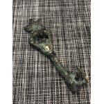 Tire bouchon mural en laiton patin�