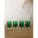 Vintage - lot de 4 verres a liqueur  vert bouteille  - luminarc - modle cavalier
