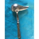 Vintage ; tr�s ancienne cuill�re a sauce m�tal argent�