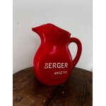 Vintage carafe en plastique rouge berger anisette Vintage carafe en plastique rouge berger anisette