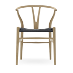 Chaise en ch�ne savonn� et assise tiss�e noire 76cm ch24 - carl hansen & s�n