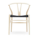 Chaise en fr�ne savonn� et assise tiss�e noire 76cm ch24 - carl hansen & s�n