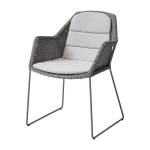 Chaise grise avec coussin �cru breeze - cane - line