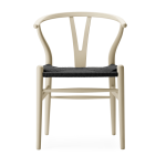 Chaise en h�tre soft barley et assise tiss�e noire 76cm ch24 - carl hansen & s�n