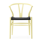 Chaise en h�tre soft hollyhock et assise tiss�e noire 76cm ch24 - carl hansen & s�n