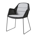 Chaise noire avec coussin �cru breeze - cane - line