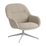 Fauteuil avec accoudoirs en tissu gris beige et pied rotatif gris fiber - muuto