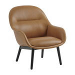 Fauteuil avec base en ch�ne anthracite noir et cuir refine cognac 88cm fiber - muuto
