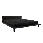 Lit en bois noir avec matelas noir et lampes de chevet 160x200cm peek double latex - karup design