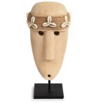 Statuette en pierre beige la pierre de sumba - bazar bizar
