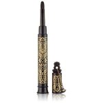 Anna sui pinceau a lvres
