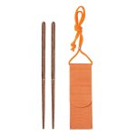 Baguettes et pochette en bois de voyage dtachables, portables, pour la randonne, camping pique - nique, ...