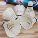 Boules de badminton en plumes d'oie 3 pièces / ensemble, sports de plein air, accessoires de badminton ... Boules de badminton en plumes d'oie 3 pièces / ensemble, sports de plein air, accessoires de badminton ...
