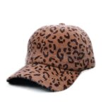 Casquette de baseball unisexe avec imprimé léopard pour homme et femme, chapeau chaud en peluche pour ... Casquette de baseball unisexe avec imprimé léopard pour homme et femme, chapeau chaud en peluche pour ...