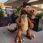 Costume de mascotte redbrokoly de raquette de tennis violette habill� d un sweat - shirt et d epingles ...