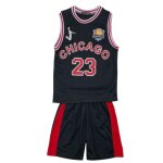 Ensemble basket - ball enfant maillot et short chicago 23 noir Ensemble basket - ball enfant maillot et short chicago 23 noir