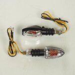 Paire de mini clignotant noir homologué ampoule opm 12v pour moto 50 a boite Paire de mini clignotant noir homologué ampoule opm 12v pour moto 50 a boite
