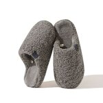 Pantoufles d'int�rieur en laine d'agneau - chaussures chaudes et antid�rapantes pour l'automne et l'hiver ...