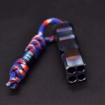 Sifflet portable en alliage de titane bleu cuit de haute qualit�, equipement de survie de camping en ...