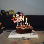 12pcs bougies d'anniversaire sur le thème des voitures de course, bougie decorative de gâteau a carreaux ... 12pcs bougies d'anniversaire sur le thème des voitures de course, bougie decorative de gâteau a carreaux ...