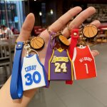 2pcs kobe james maillot porte - cls sac de basket pvc poupe pendentif voiture porte - cls mle