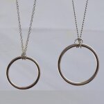 Anneau magique en m�tal pour enfant, cha�ne, tour de magie, collier, anneau du lendemain, cadeau de vacances, ...