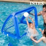 But cage de foot gonflable et ballon de foot gonflables piscine mer