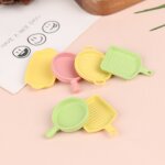 Ensemble d'assiettes a vaisselle pour maison de poupée, jouet de cuisine, accessoires mignons et miniatures ... Ensemble d'assiettes a vaisselle pour maison de poupée, jouet de cuisine, accessoires mignons et miniatures ...