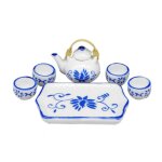 Ensemble de tasses a th� en porcelaine pour maison de poup�e, 6 pi�ces
