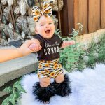 Ensemble de vêtements pour bébés filles, avec lettres, hauts a fleurs, tournesol, shorts, bandeaux, tenue ... Ensemble de vêtements pour bébés filles, avec lettres, hauts a fleurs, tournesol, shorts, bandeaux, tenue ...