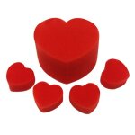 Eponge magique, 1 grand 4 petits câ¿urs soigneusement aimés, accessoires magiques de scène, gros plan, ... Eponge magique, 1 grand 4 petits câ¿urs soigneusement aimés, accessoires magiques de scène, gros plan, ...