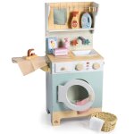 Figurine machine � laver en bois