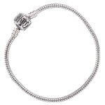 Harry potter bracelet 19 cm en métal argenté sur carte de cuisson. Harry potter bracelet 19 cm en métal argenté sur carte de cuisson.