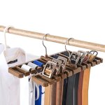 Jeu de 2 a 10 tablettes tournant a un local a bagages, ceintures et cravates