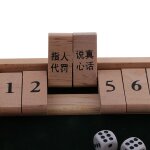 Jeu de socit avec bote ferme, jeux de nombres, jeu de famille, bote de fte