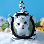 Jouet en peluche de petit tigre mignon cadeau pour enfants poupée de cerf a long neck blanc tigre + nid ... Jouet en peluche de petit tigre mignon cadeau pour enfants poupée de cerf a long neck blanc tigre + nid ...