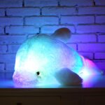 Kalanka - changement de couleur 7 led eclaircir jouet de dauphin en peluche oreiller en peluche veilleuse ... Kalanka - changement de couleur 7 led eclaircir jouet de dauphin en peluche oreiller en peluche veilleuse ...