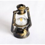 Lampe a huile miniature echelle 1:12, accessoires pour maison de poupe, mini lanterne kerosene, ornements ...