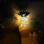 Lampe led suspendue etanche en forme d'ananas, a energie solaire, applique murale, design art déco, châssis ... Lampe led suspendue etanche en forme d'ananas, a energie solaire, applique murale, design art déco, châssis ...