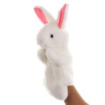 Un lapin blanc marionnette animal en peluche poupe papite accessoires d'histoire de la maternelle famille ...
