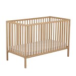 Lit b�b� tout barreaux en bois matelas inclus