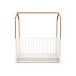 Lit cabane bébé evolutif en bois blanc et hêtre verni 60 x 120 cm Lit cabane bébé evolutif en bois blanc et hêtre verni 60 x 120 cm