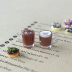 Maison de poup�e avec accessoires miniatures, mini tasse a caf�, mod�le de jouet pour boisson, d�coration, ...