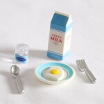 Maison de poupe avec oeufs et lait a l'echelle 1 / 12, ensemble de petit djeuner, jouets de dcoration ...