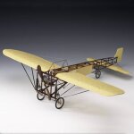 Maquette avion en bois : blériot Maquette avion en bois : blériot