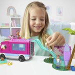 Mega barbie ¿ aventure en camping - car de rve