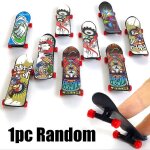 Mini skateboard 10cm en plastique, 1 pi�ce / lot, jouet, meilleur cadeau d'anniversaire de no�l pour ...