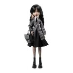 Monster high - mercredi addams en uniforme - poupée avec la chose Monster high - mercredi addams en uniforme - poupée avec la chose