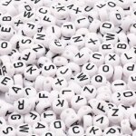 Perles rondes et plates en acrylique avec lettres mlanges noires et blanches, pour la fabrication de ...