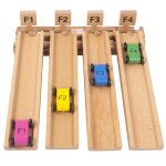 Piste de voiture de course avec mini voitures, jouet de planeur, zigzag, rampe coulissante Piste de voiture de course avec mini voitures, jouet de planeur, zigzag, rampe coulissante
